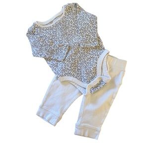 Old Navy Baby 2-Piece Floral Rib-Knit Bodysuit Leggings Set Size 3-6 Mon…